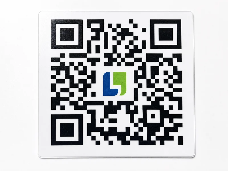 QR code labels with custom logo